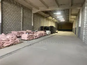Advantageous 550 SQM Warehouse at Accra Central for Rent