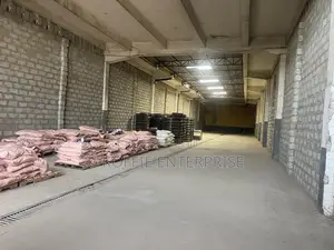 Advantageous 550 SQM Warehouse at Accra Central for Rent