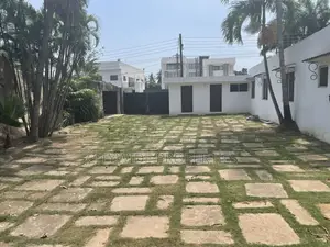 4bdrm House in Dzorwulu for sale