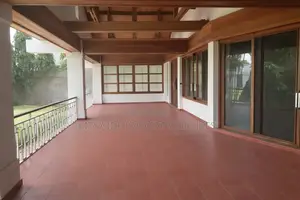 4bdrm House in Dzorwulu for sale