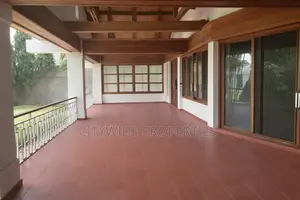 4bdrm House in Dzorwulu for sale
