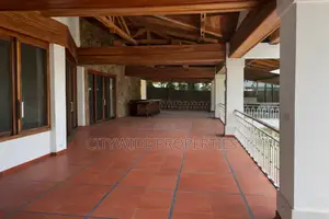 4bdrm House in Dzorwulu for sale