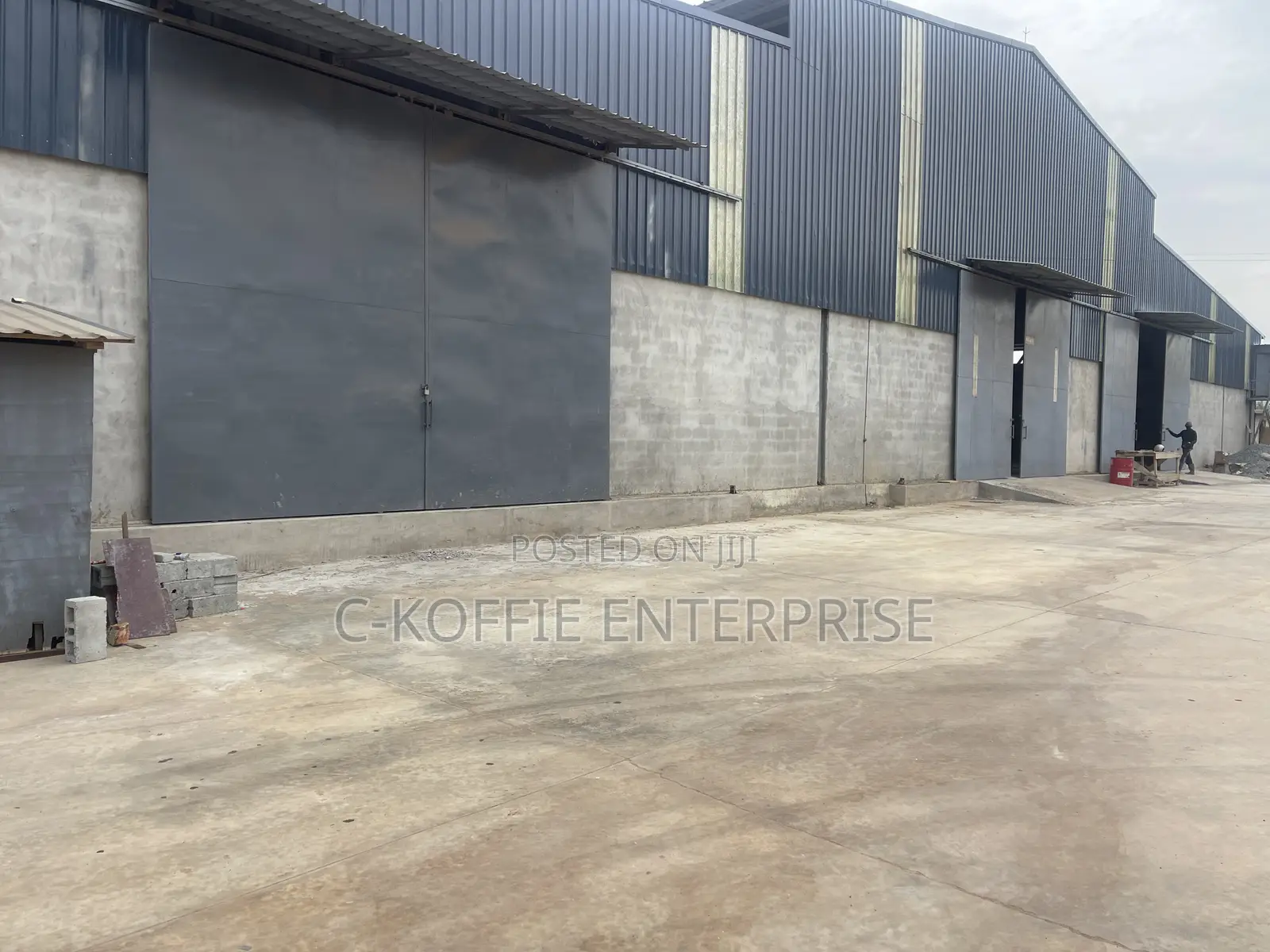 3000 SQM Warehouse at Graphics Road for Rent