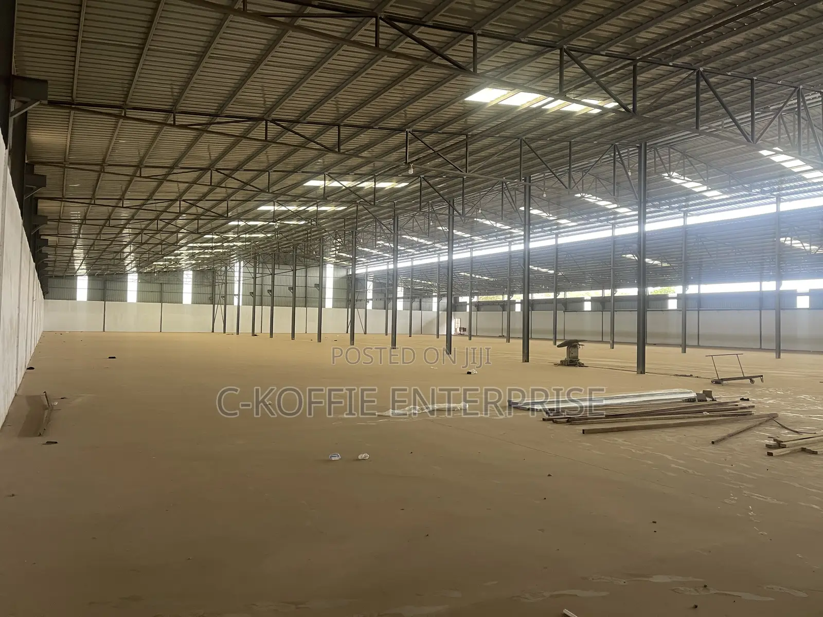 3000 SQM Warehouse at Graphics Road for Rent