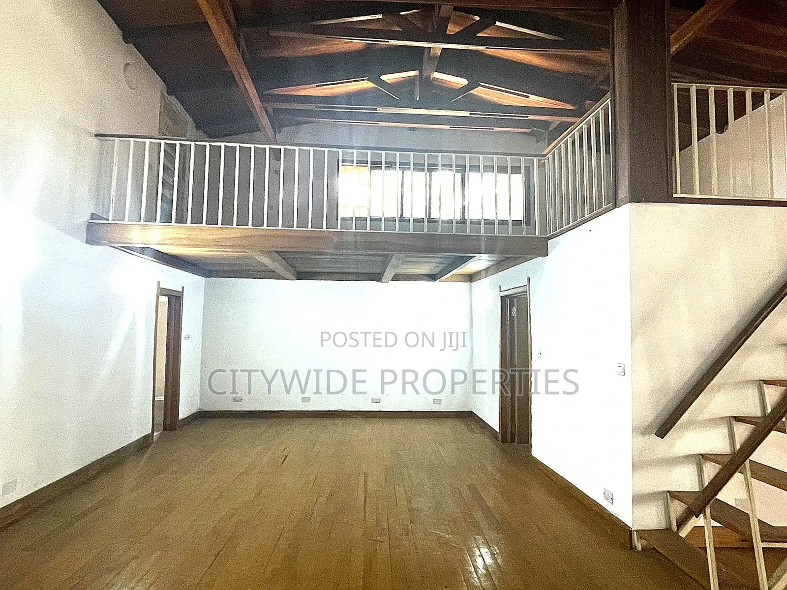 4bdrm House in Dzorwulu for sale