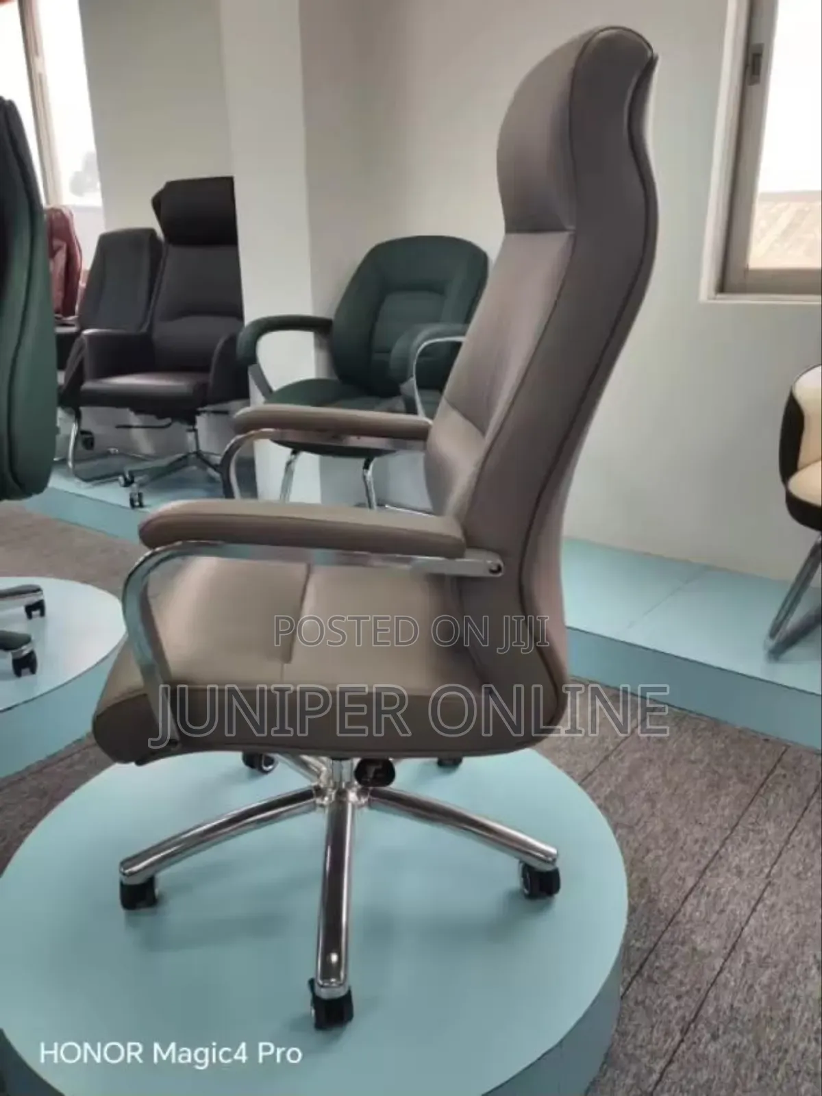 Executive Office Chair Crown Mediate
