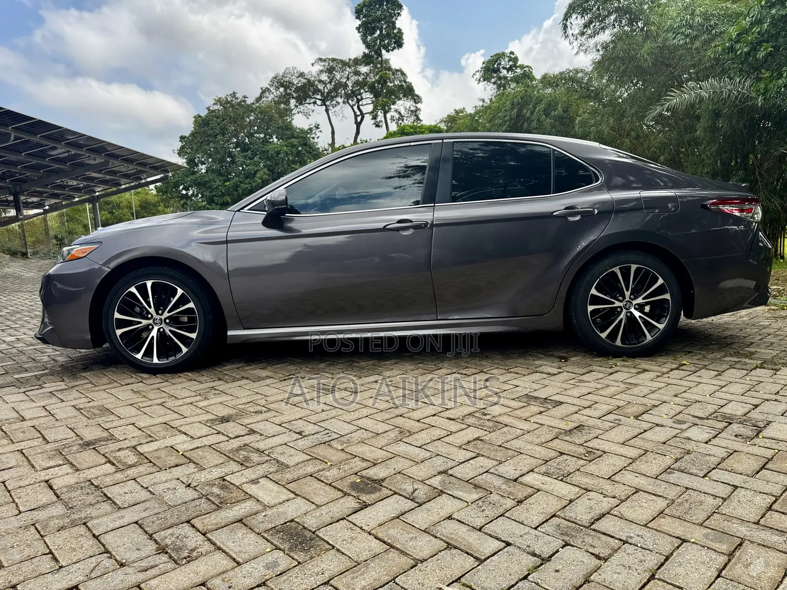 Toyota Camry SE (2.5L 4cyl 8A) 2019 Brown