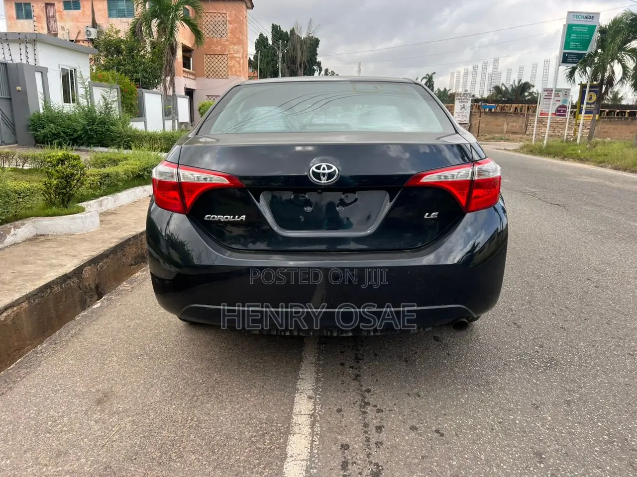 Toyota Corolla LE 4dr Sedan (1.8L 4cyl CVT) 2016 Black