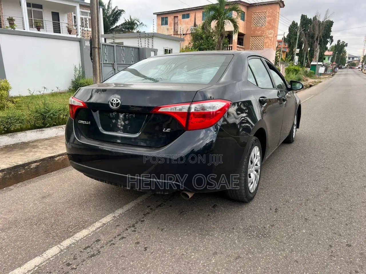 Toyota Corolla LE 4dr Sedan (1.8L 4cyl CVT) 2016 Black