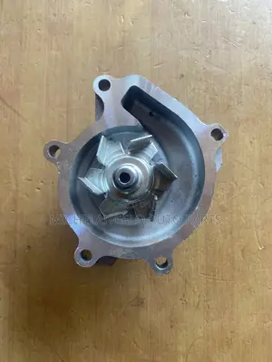 Water Pump Toyota Vitz 2sz 4 Plugs