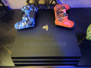 Ps4 Pro 1tb Jailbreak With 14-16 Games, 2 Controllers