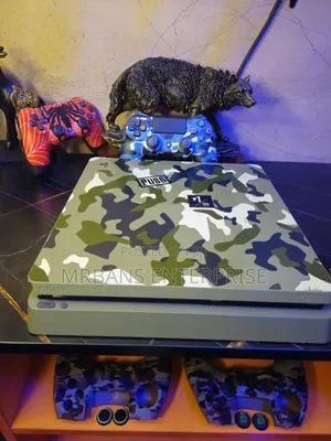 Ps4 Slim 1tb Jailbroken With 16 Games, 2 Controllers All Accessories
