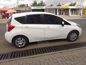 Nissan Versa 1.6 SV 4dr Sedan (1.6L 4cyl CVT) 2014 White