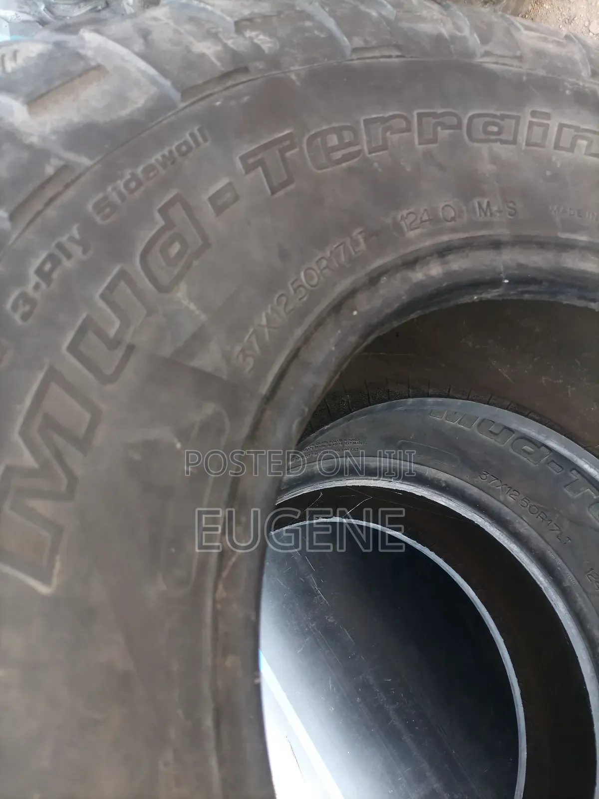 35x12.50r17/315/70r17