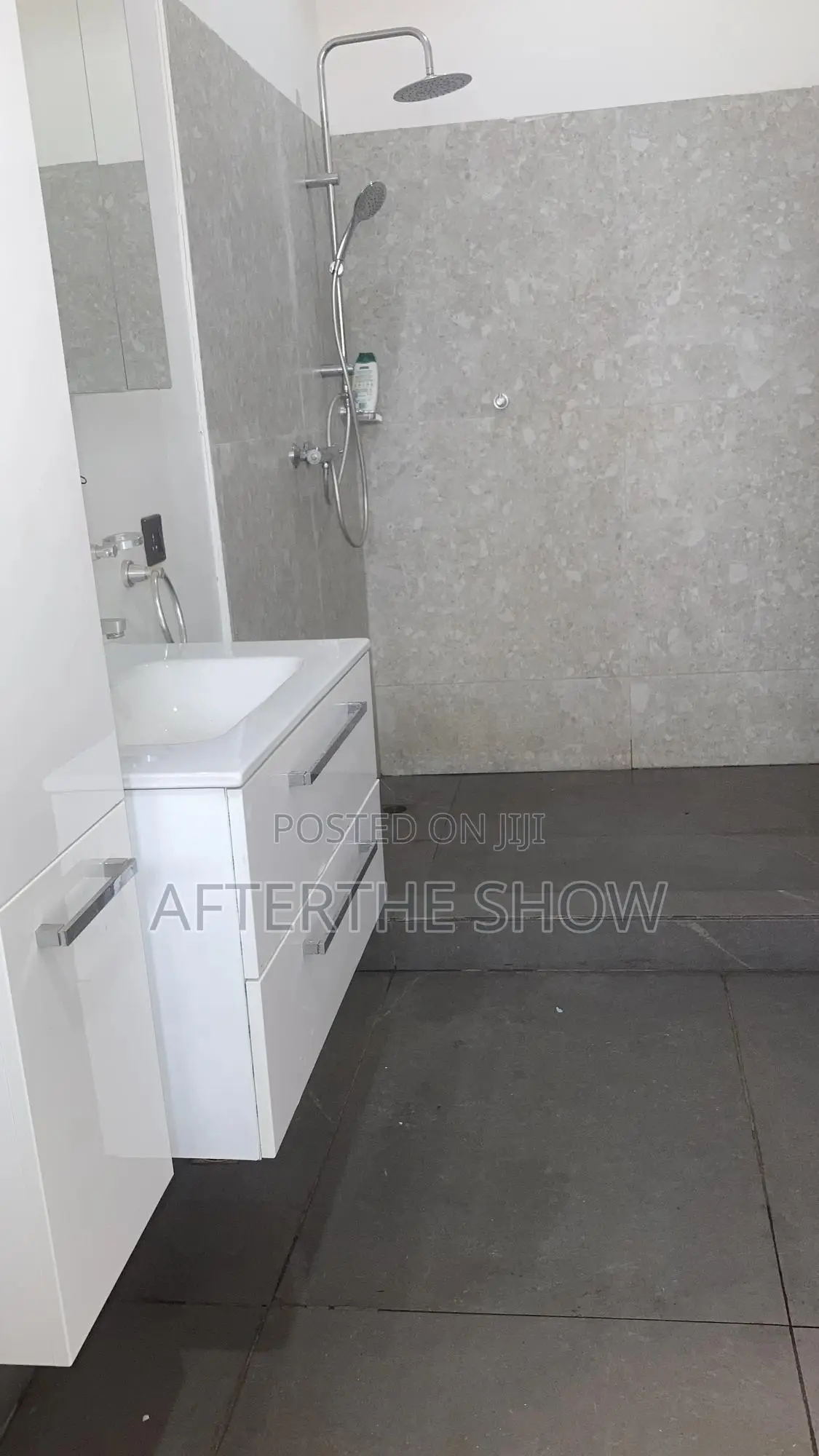 Furnished 3bdrm Duplex in Silicon Accra, School Junction for sale