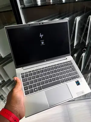 Laptop HP EliteBook 830 G8 8GB Intel Core i5 SSD 256GB