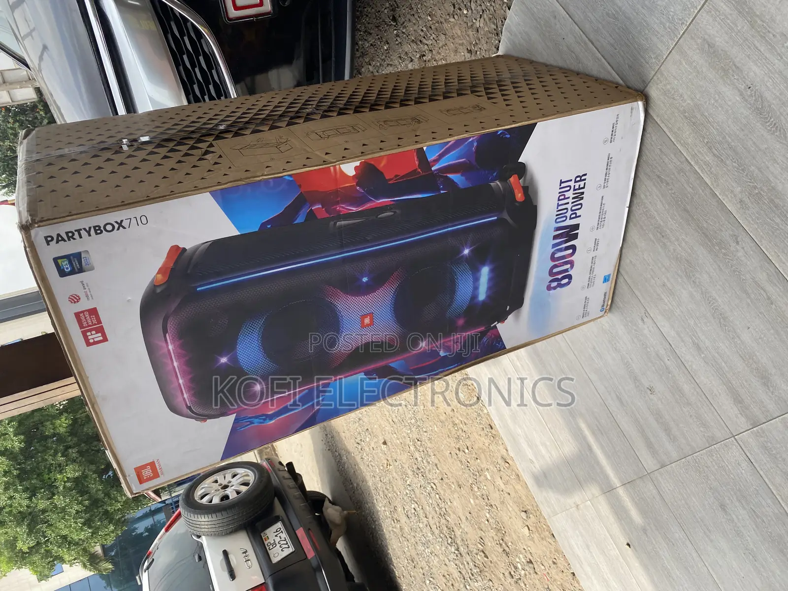 JBL Partybox 710: Unique Portability Meets Massive Sound