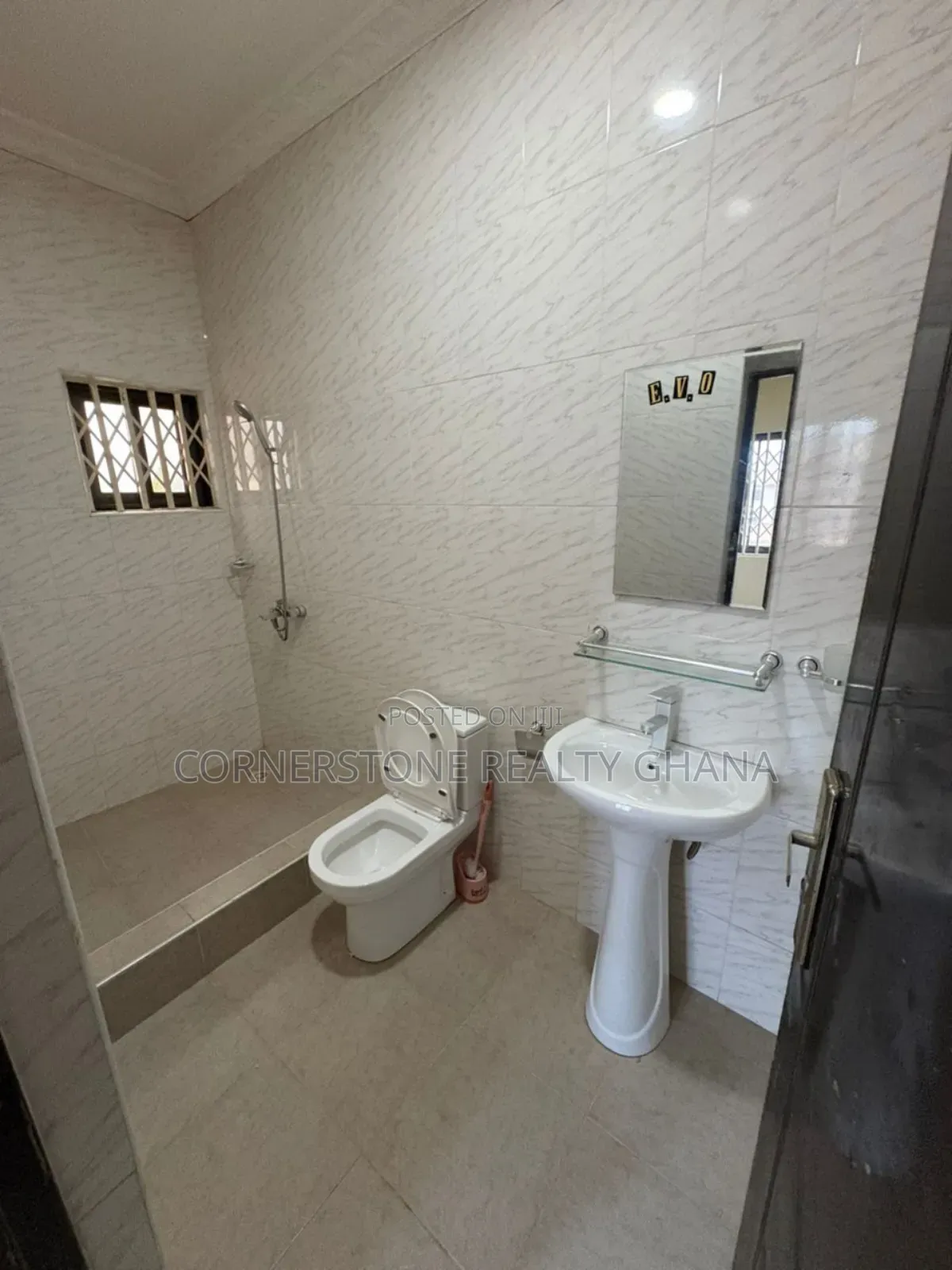 3bdrm House in Oyarifa Mall Area for rent