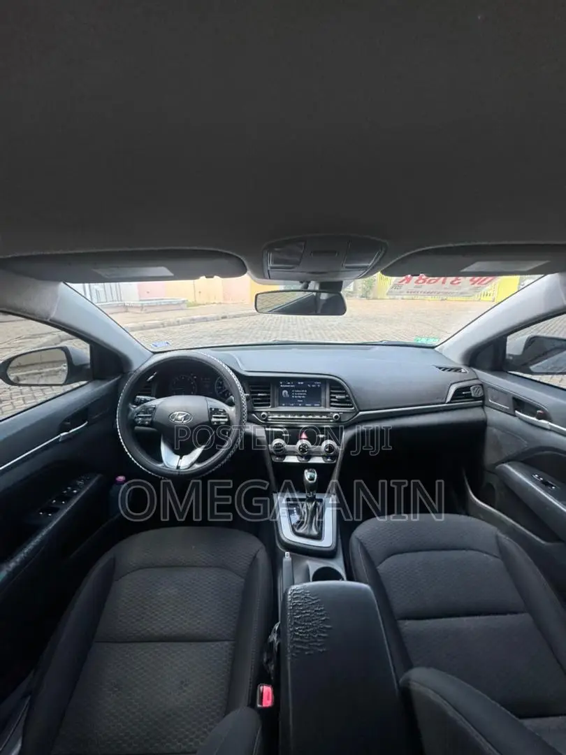 Hyundai Elantra Sport 2019 White