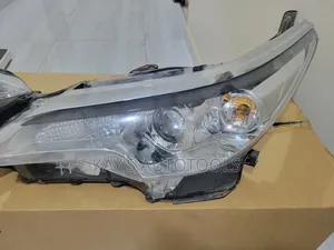Original Toyota Fortuner Headlight