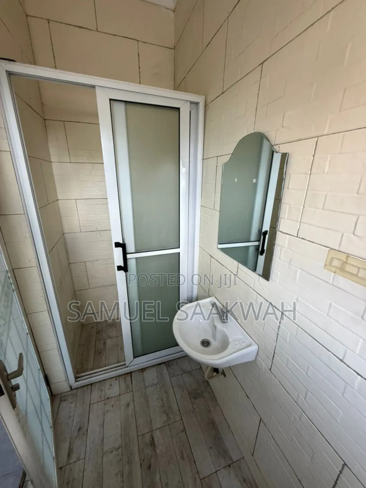 2bdrm Apartment in Awoshie A-Lang for rent