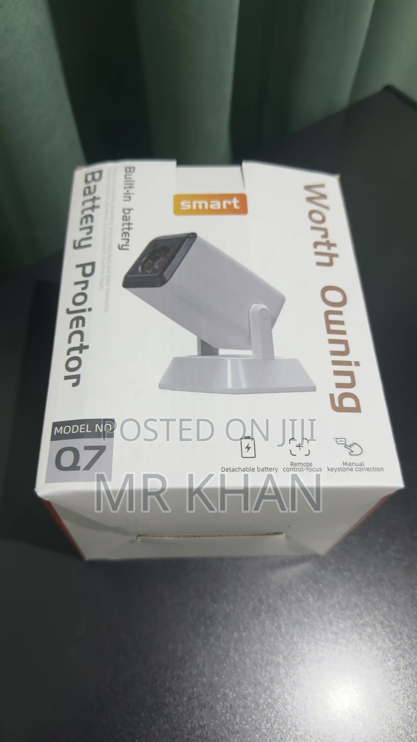 Projector Inbuilt Battery