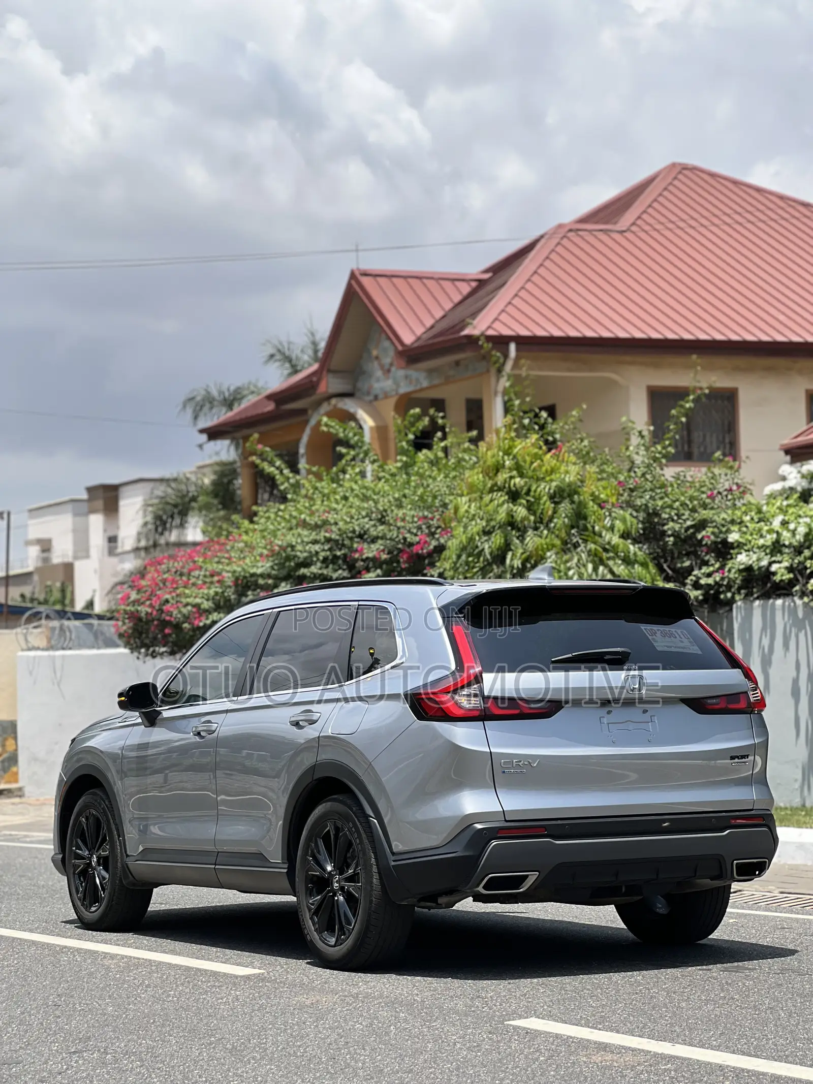 Honda CR-V 2023 Silver