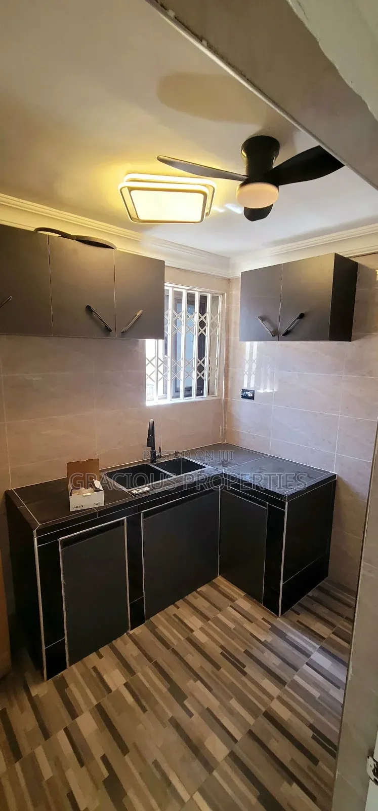 1bdrm Apartment in Gracious Properties, Sowutwuom for rent