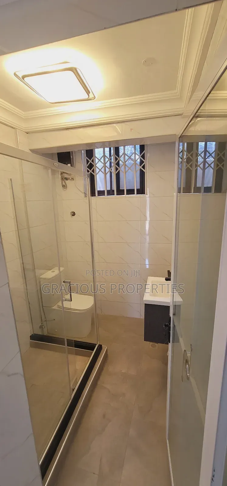 1bdrm Apartment in Gracious Properties, Sowutwuom for rent