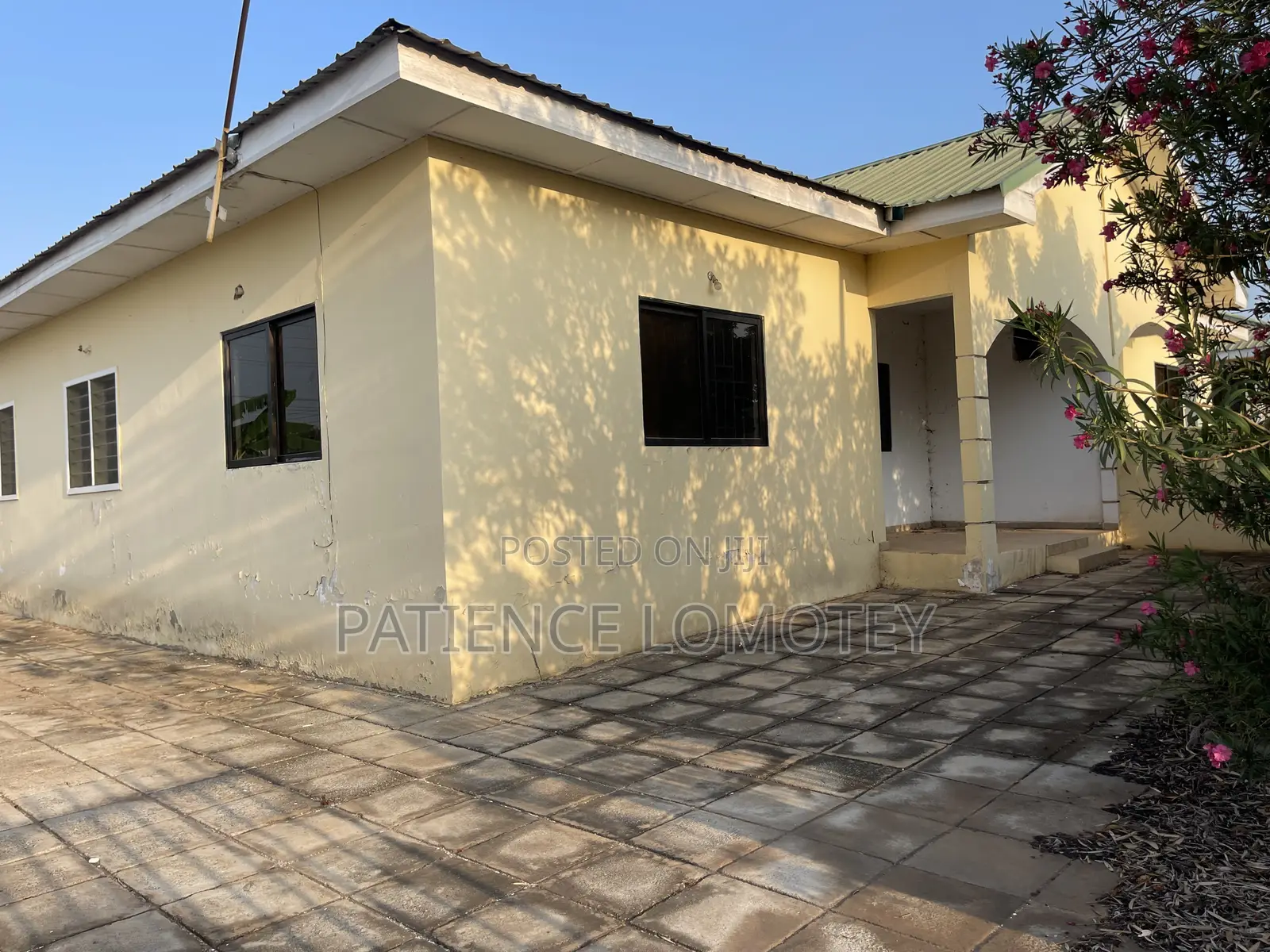 2bdrm House in Devtracco, Community 25 for rent