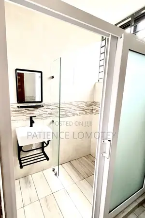 5bdrm House in Little Legon for rent