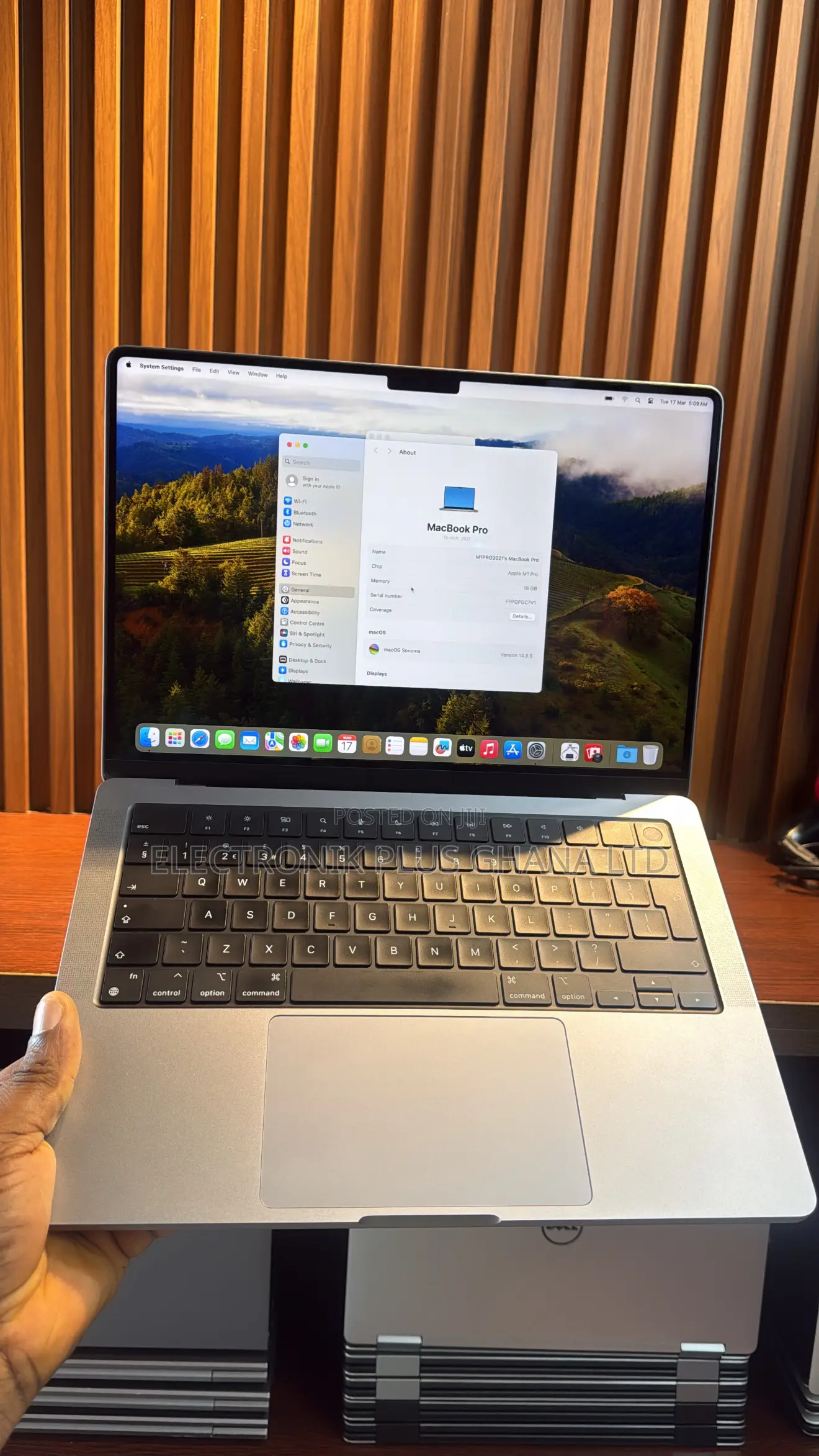 Laptop Apple MacBook Pro 2021 M1 16GB Apple M1 Pro SSD 512GB