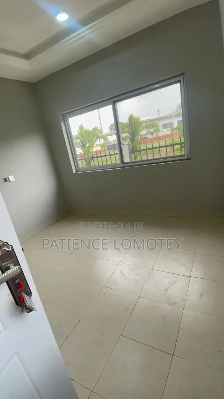 2bdrm Duplex in Accra Metropolitan for sale