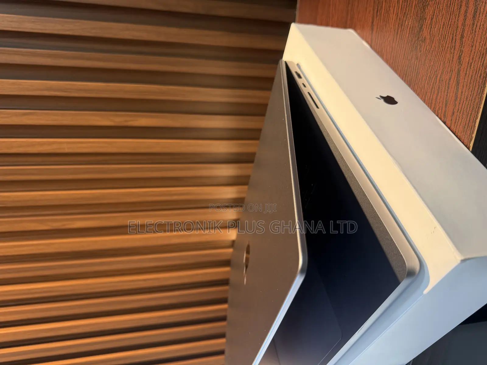 Laptop Apple MacBook Pro 2021 M1 32GB Apple M1 Pro SSD 512GB