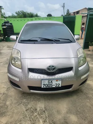 Toyota Vitz 1.0 FWD 5dr 2010