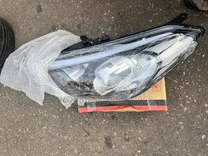 Kia Cerato Head Light