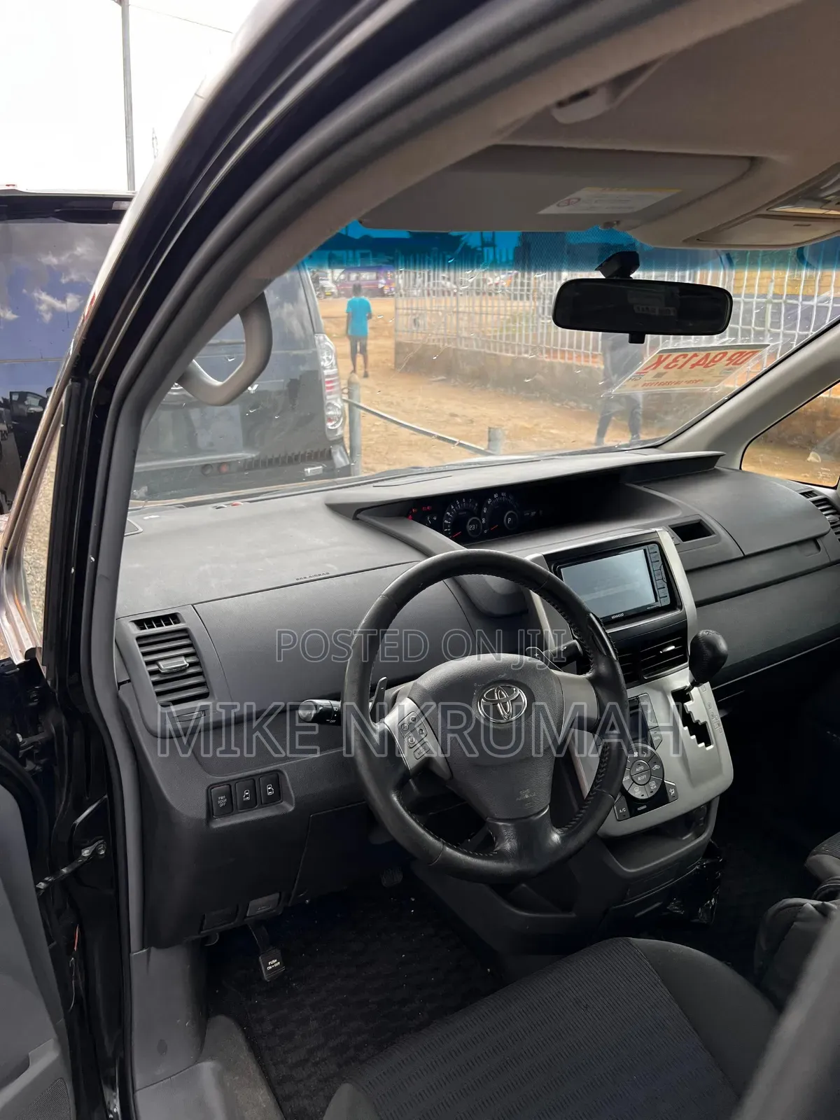 Toyota Voxy 2011 Black