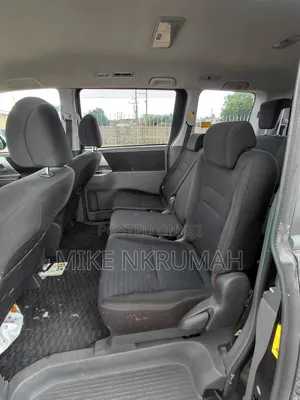 Toyota Voxy 2011 Black
