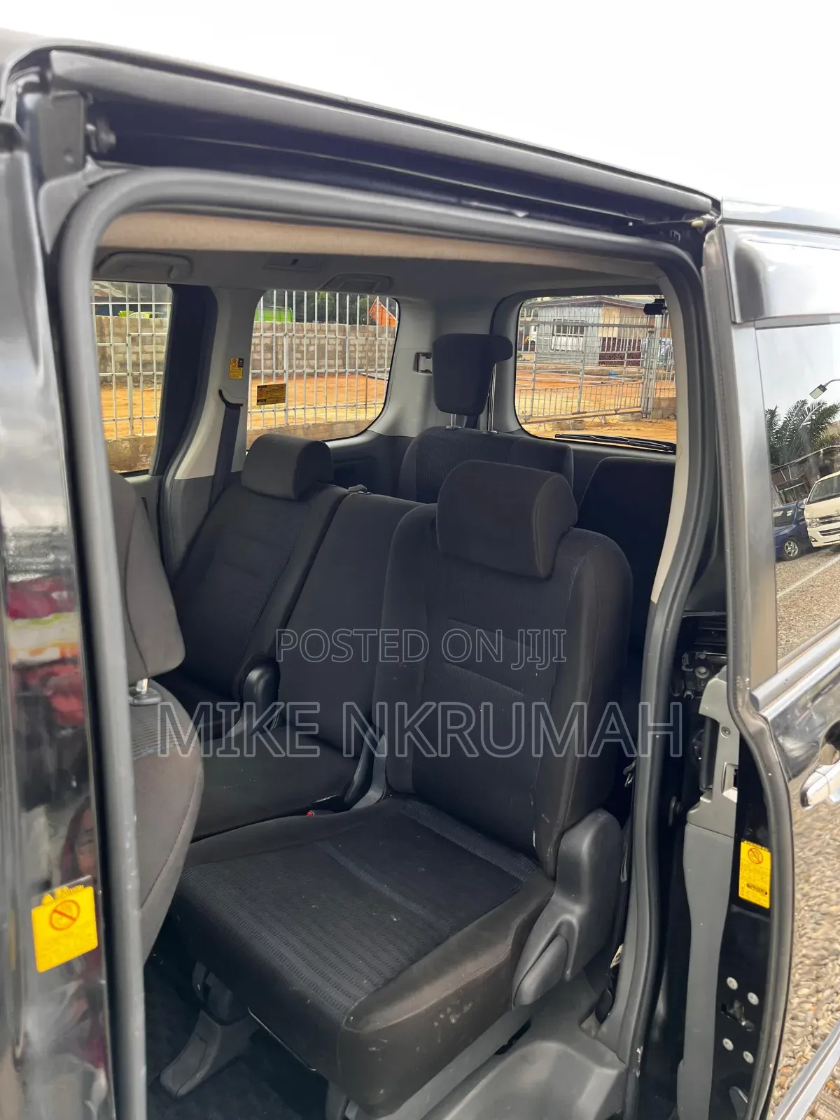 Toyota Voxy 2011 Black