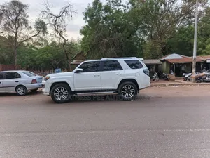 Toyota 4-Runner 2018 White