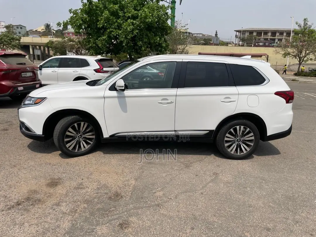 Mitsubishi Outlander SEL AWC 2019 White