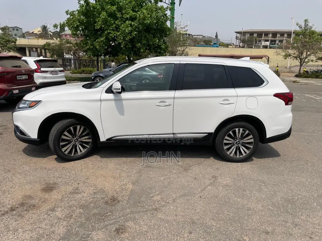 Mitsubishi Outlander SEL AWC 2019 White