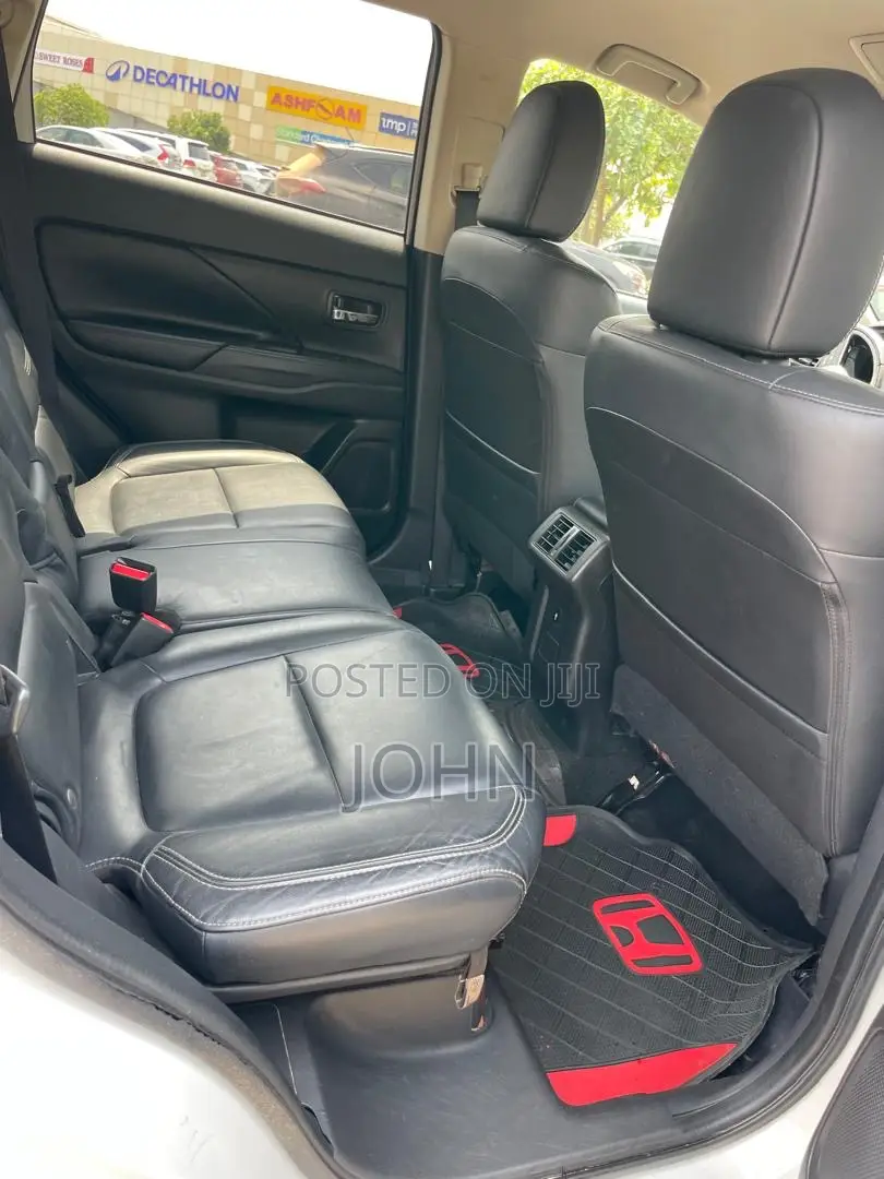 Mitsubishi Outlander SEL AWC 2019 White