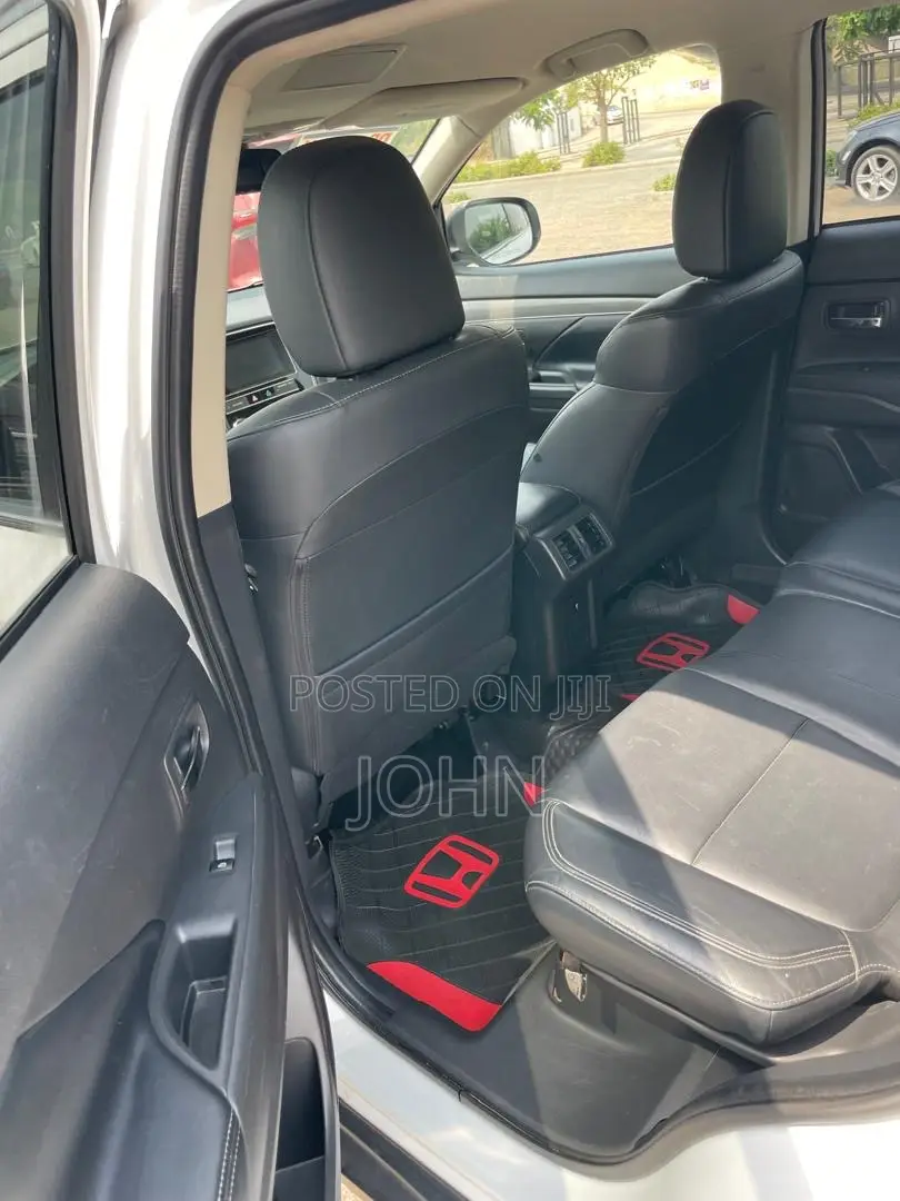 Mitsubishi Outlander SEL AWC 2019 White