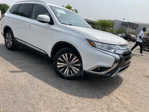 Mitsubishi Outlander SEL AWC 2019 White