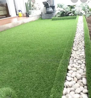 Artificial Grass Carpets / Astroturf for Pools, Balconies and Rooftops