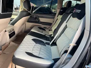 Toyota Land Cruiser 4.5 V8 GXR 2015 Black