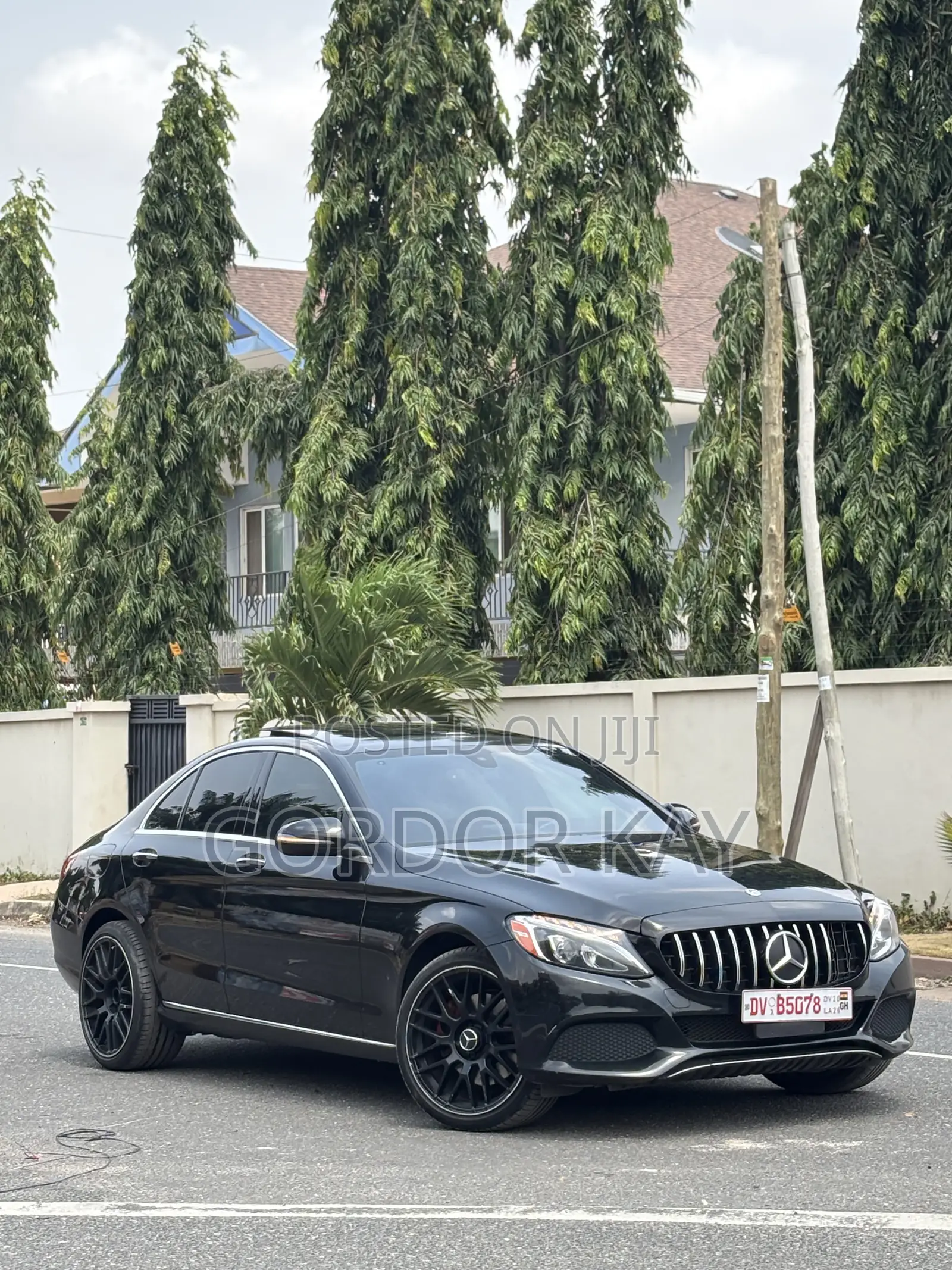 Mercedes-Benz C300 2018 Black