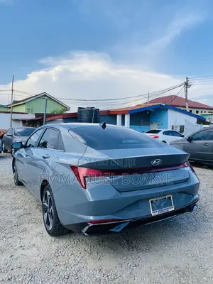 Hyundai Elantra 2022 Blue