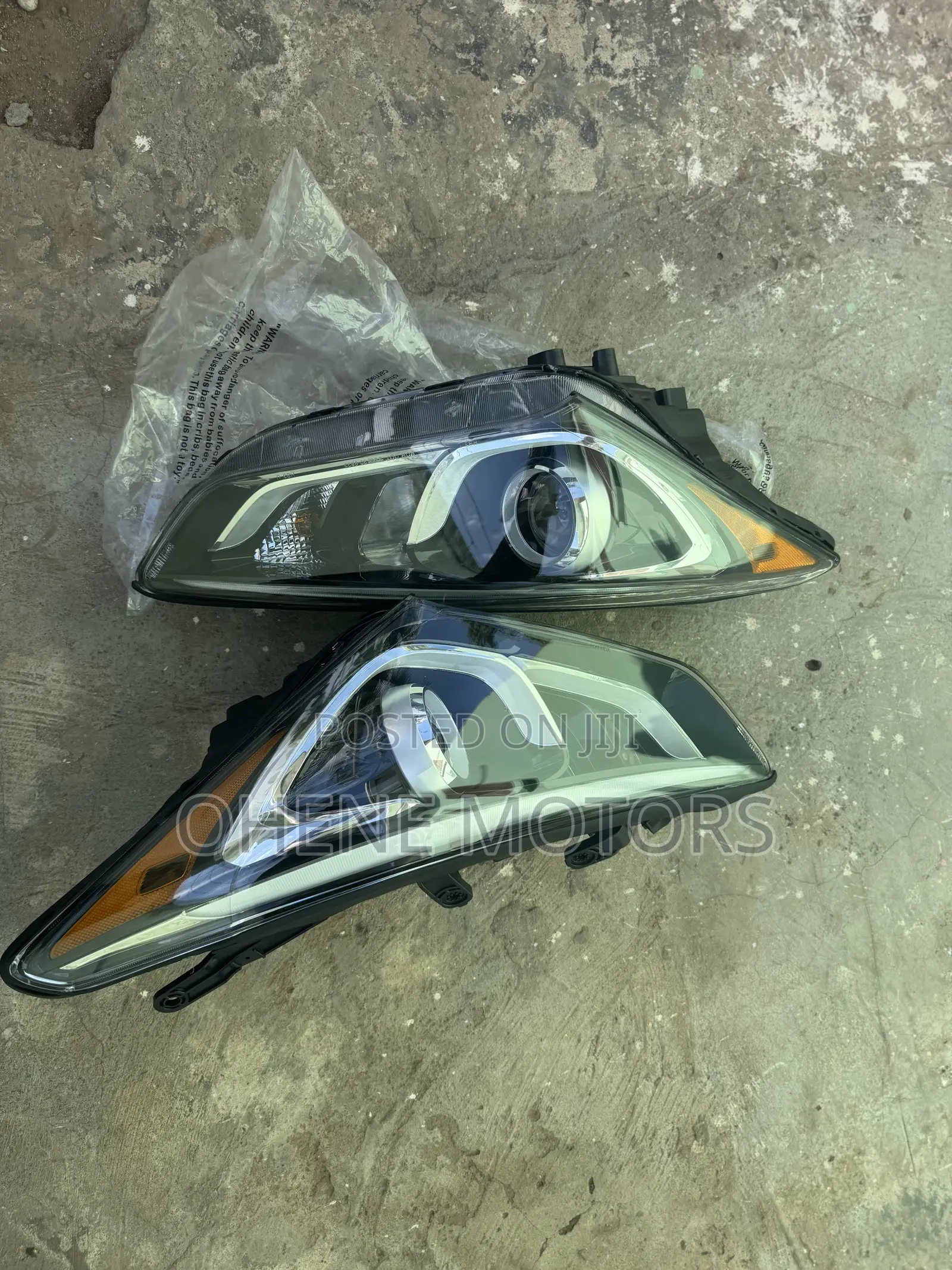 Hyundai Santa Fe 2017-2018 Headlights Full Led Available